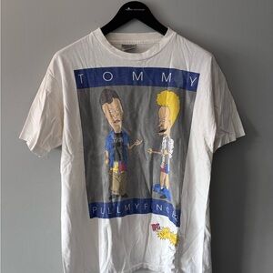 95’ Vintage Tommy pull my finger tee